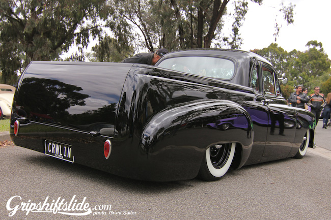 black chev ute
